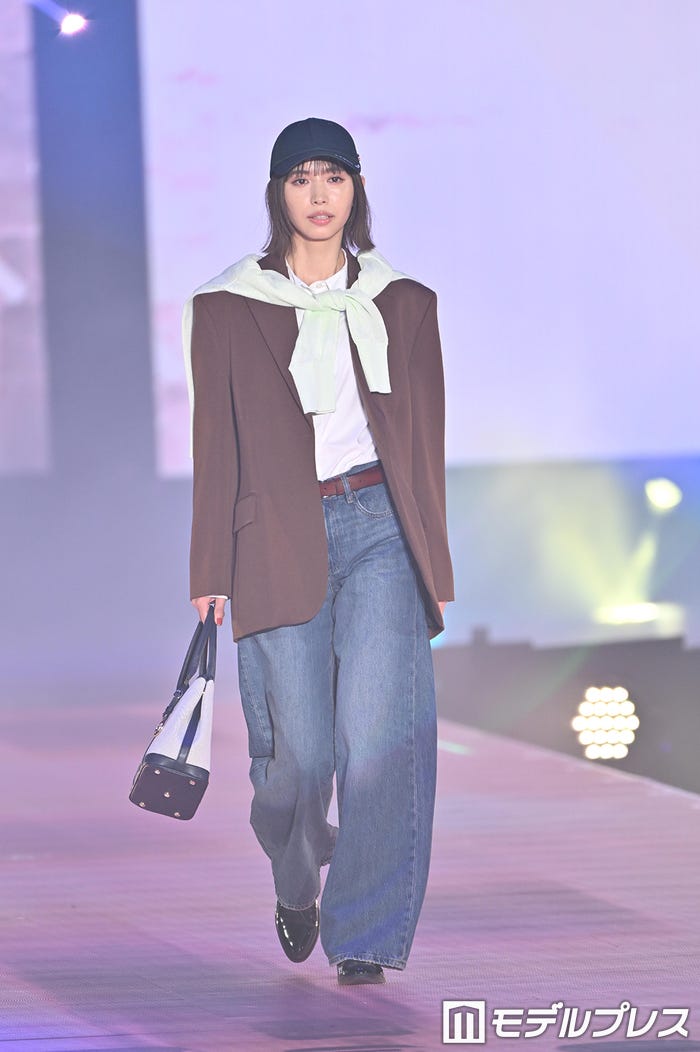 井桁弘恵(C)モデルプレス