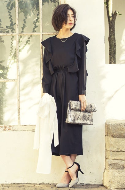 ショルダーフリルジョーゼットオールインワン「Re:EDIT by GALSTAR」3,498円(税込)／画像提供：Re:EDIT by GALSTAR