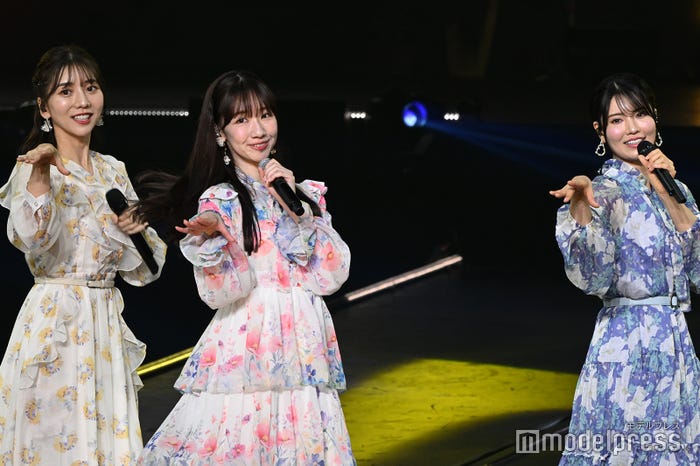 高城亜樹、柏木由紀、倉持明日香(C)モデルプレス