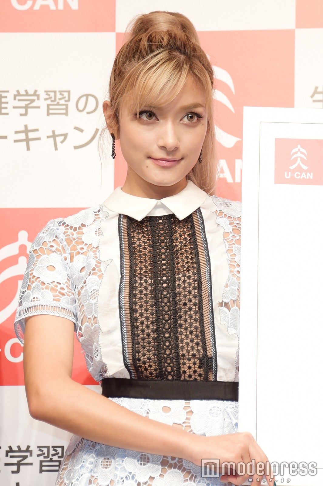 ローラ（C）モデルプレス