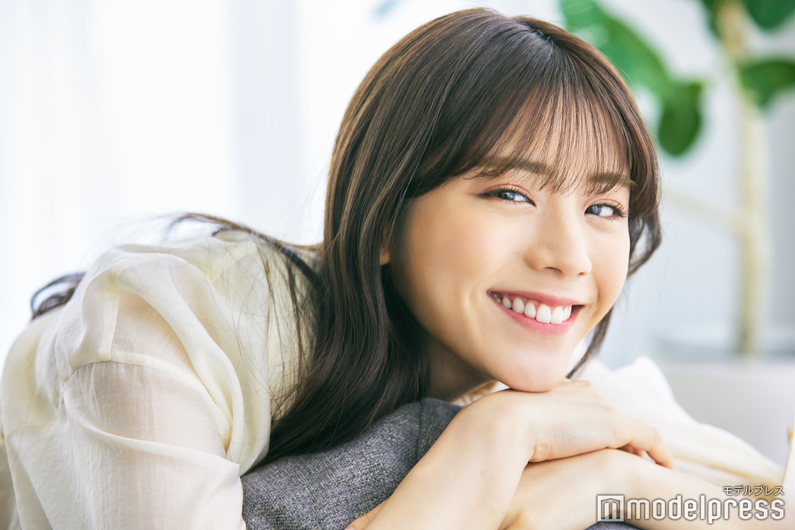 貴島明日香、“透明感あふれる笑顔”を生むルーティーンは？「意識することで自分を変えられる」＜インタビュー＞