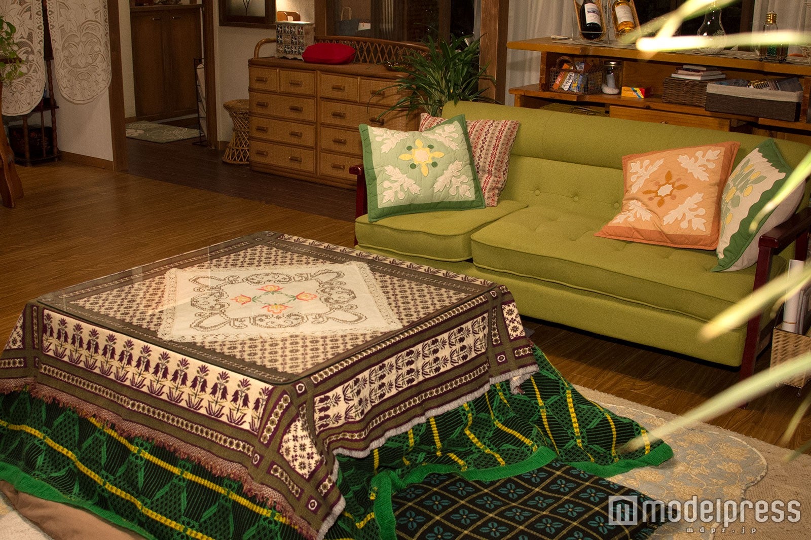 高梨家のリビング （C）モデルプレス