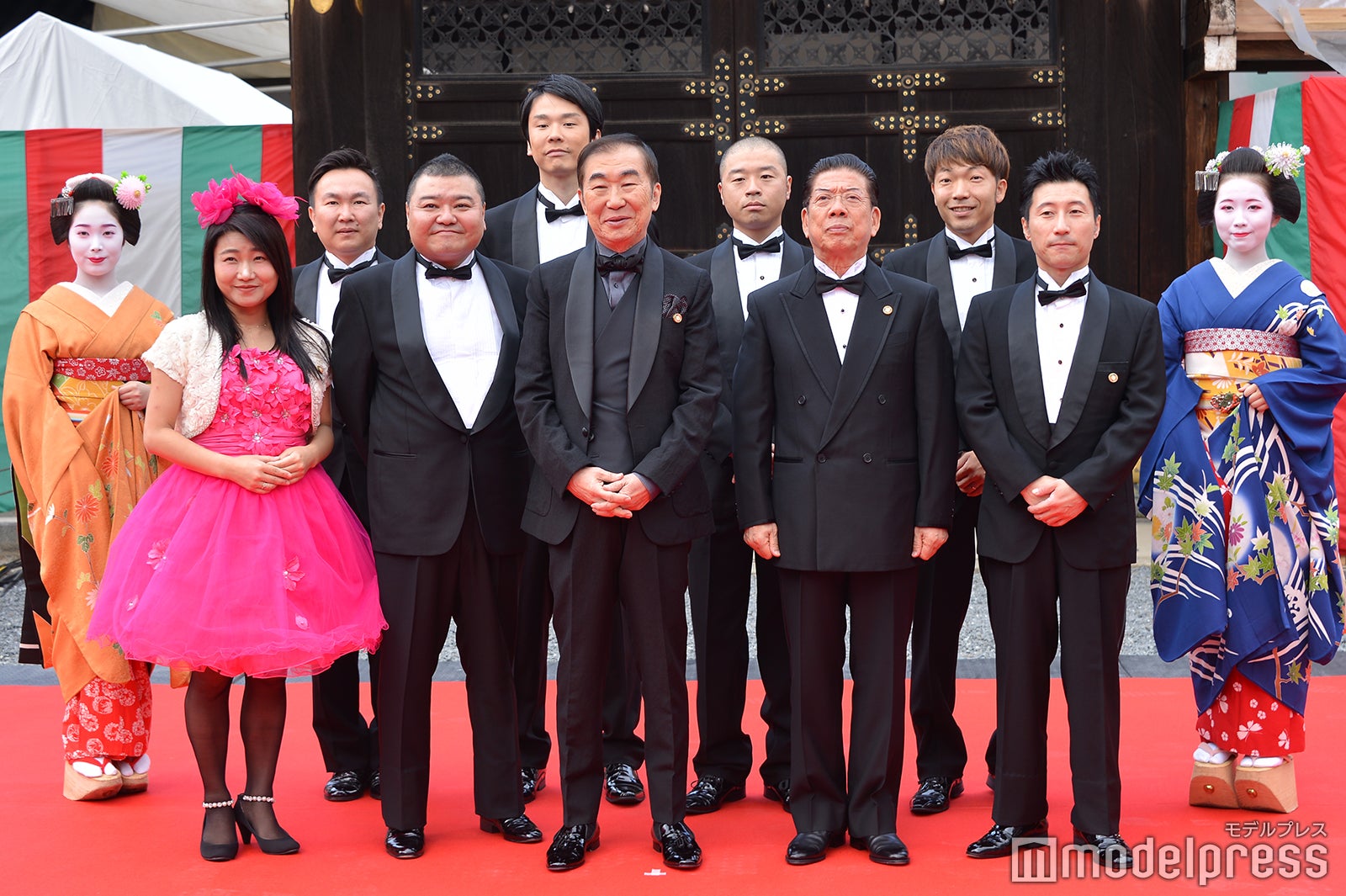 （前列左から）島田珠代、川畑泰史、桂文枝、西川きよし、すっちー（後列左から）かまいたち、アキナ（C）モデルプレス