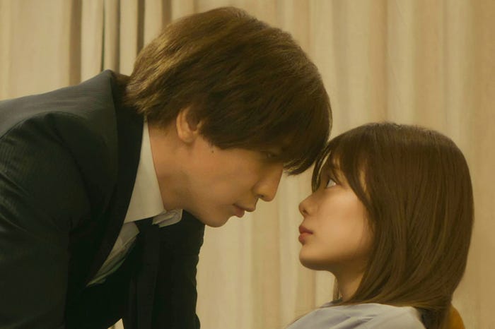 藤井流星、紺野彩夏「キスでふさいで、バレないで。」第5話(C)「キスでふさいで、バレないで。」製作委員会