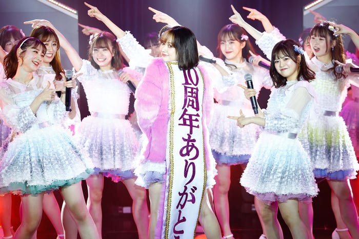 HKT48「HKT48劇場 10周年記念特別公演」(C)Mercury