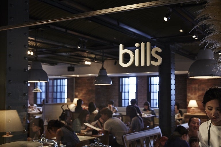 bills 横浜赤レンガ倉庫（C）Petrina Tinslay