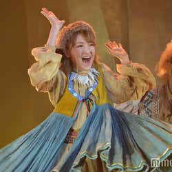 モデルプレス - 乃木坂46生駒里奈、“べた褒め”に照れ