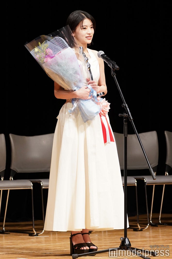 出口夏希（C）モデルプレス