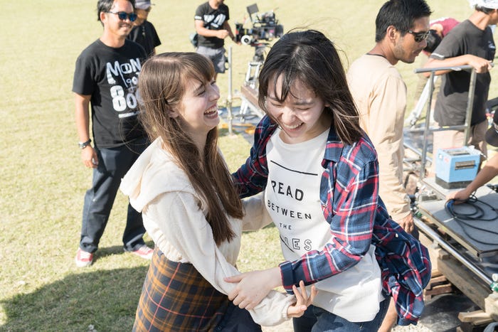 (左)トミコ クレア(提供写真)