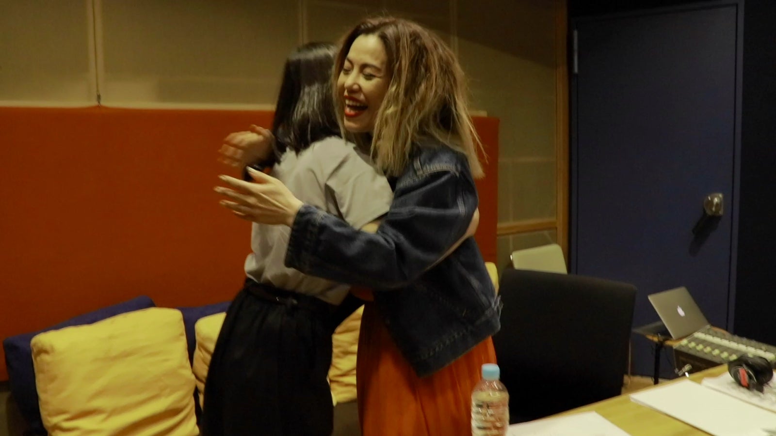 松岡茉優とChara（提供画像）