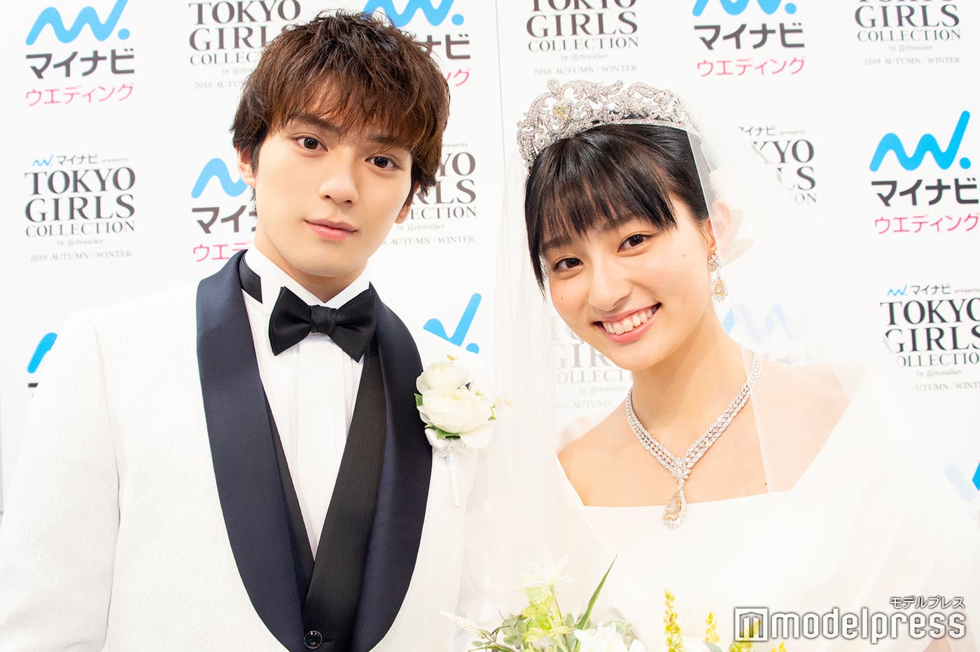 新田真剣佑、吉川愛(C)モデルプレス
