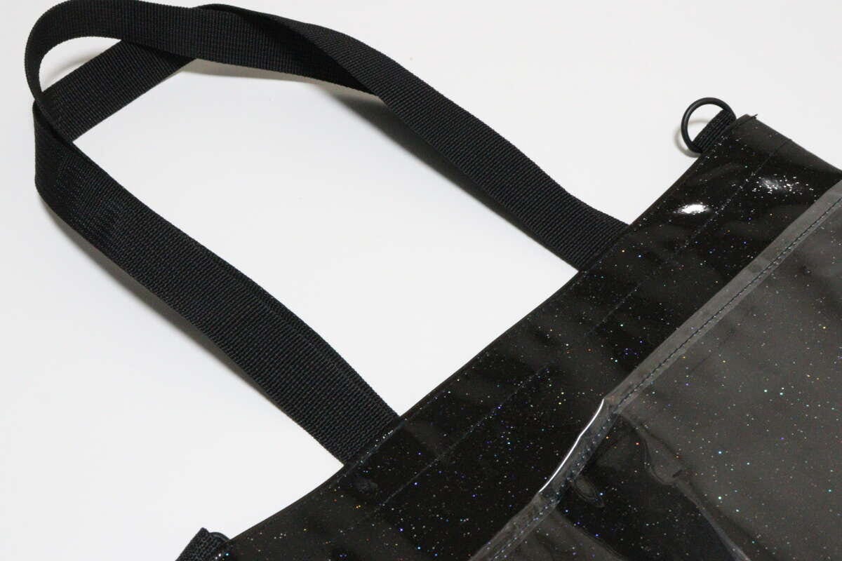 ショルダーベルトもつけられるトートバッグ　持ち手