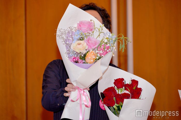 神山智洋が作ったブーケ (C)モデルプレス