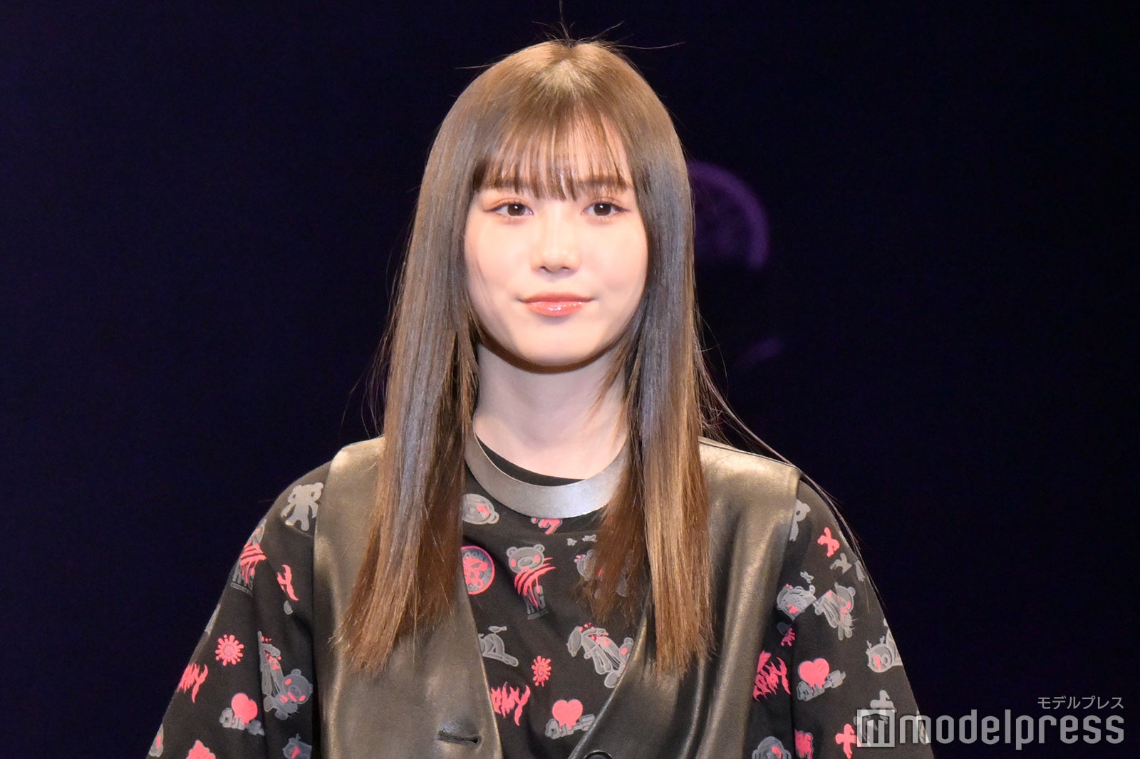 「オオカミちゃんくん」で話題・三原羽衣、サラサラヘアなびかせランウェイ 美脚チラリ＜超十代 －ULTRA TEENS FES－2023＠TOKYO＞