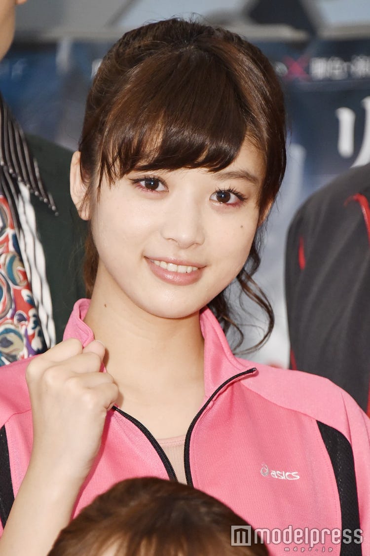 芹那 ギャル 馬場ふみかの“美ボディ”を芹那らが堪能「お胸が凄い、柔らかい」「深夜に興奮しちゃった」 - モデルプレス