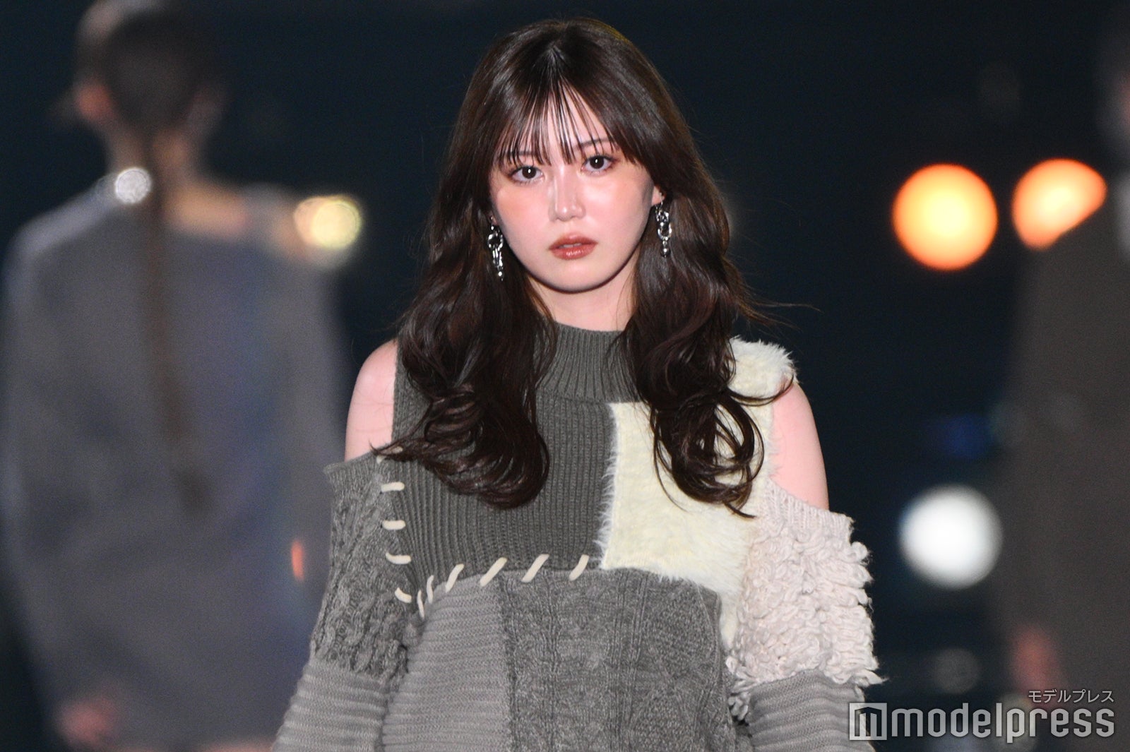 美人インフルエンサー、妹の写真公開「姉妹揃って可愛すぎ」「遺伝子強い」の声