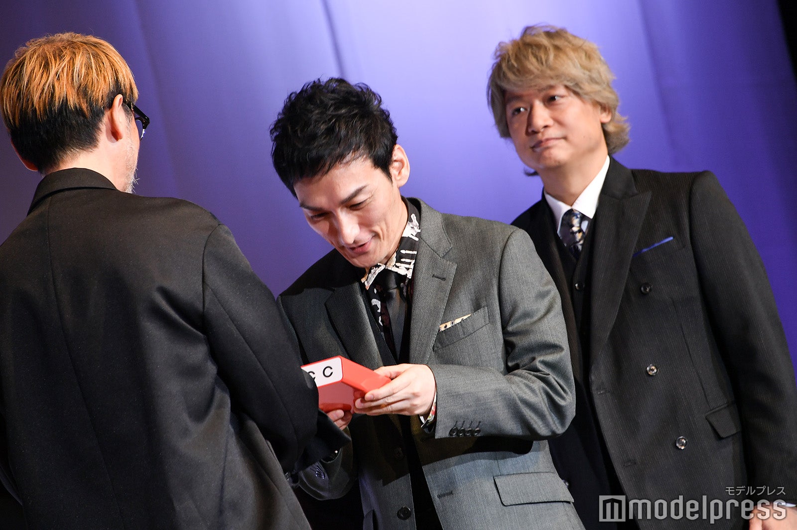 草なぎ剛、香取慎吾 （C）モデルプレス