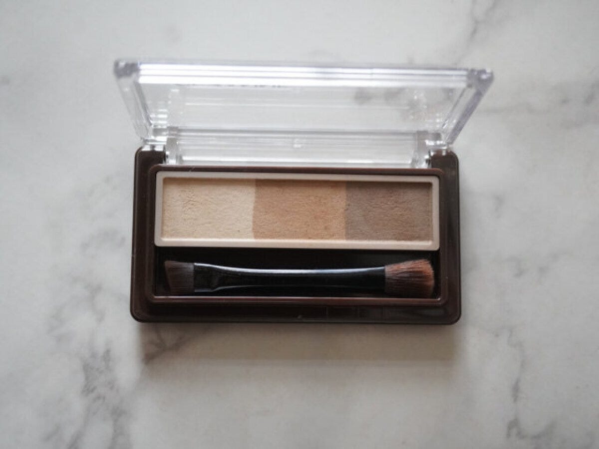 「セザンヌ　アイブロウ＆シェードパウダー」01