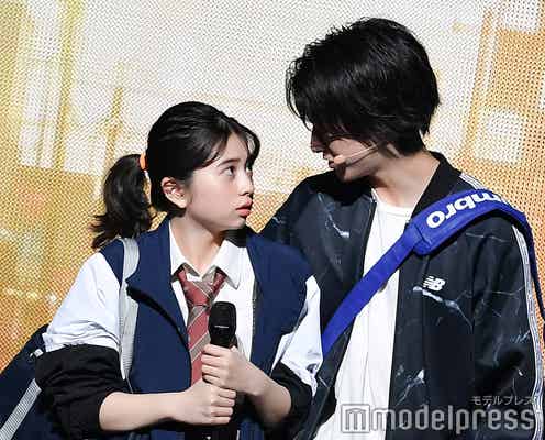 桜田ひより&伊藤あさひに腰引き寄せられ…「ちゃんと俺につかまってろよ」胸キュンシーンに歓声<Seventeen 夏の学園祭2019>