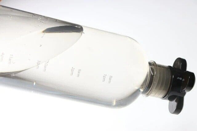 ダイソー　フタが取りやすいドリンクボトル（800mL）