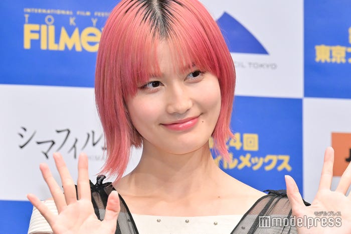 橋本愛(C)モデルプレス