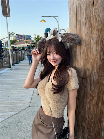 「爆美女はっけーーーん！」アラサー美女モデル、ふわふわファーニットで美BODY強調