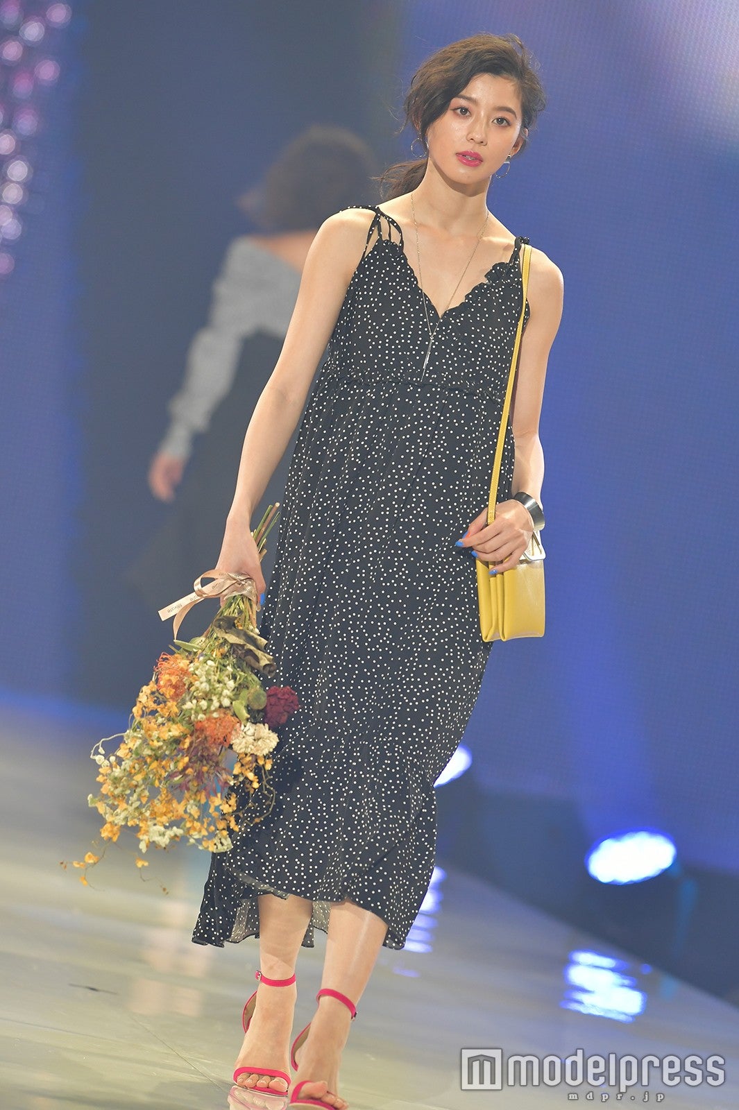 朝比奈彩（C）モデルプレス