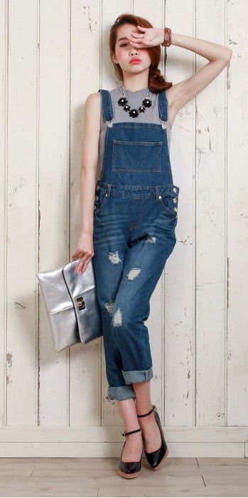 ポイントダメージデニムオーバーオール「salus」3,990円（税込）