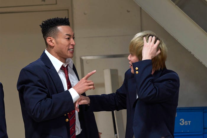 関口メンディー、細田佳央太「95」第3話より(C)「95」製作委員会