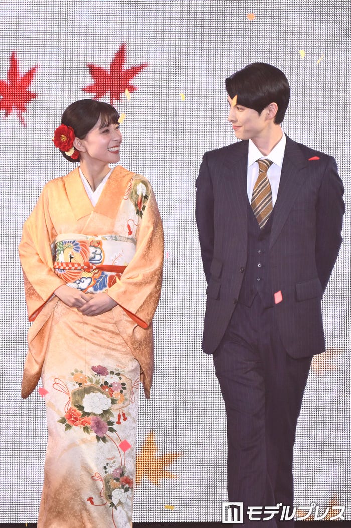 芳根京子、本田響矢(C)モデルプレス