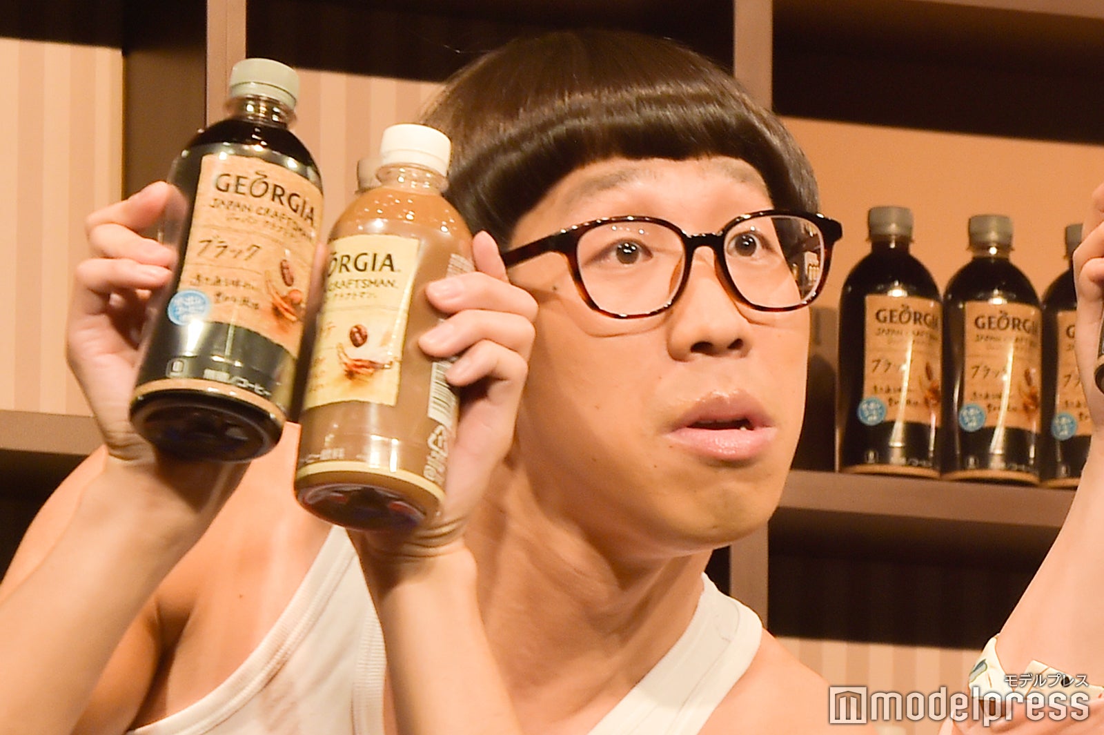 ひょっこりポイント2：脱力した顔 （C）モデルプレス