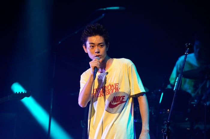 菅田将暉/写真:上飯坂一