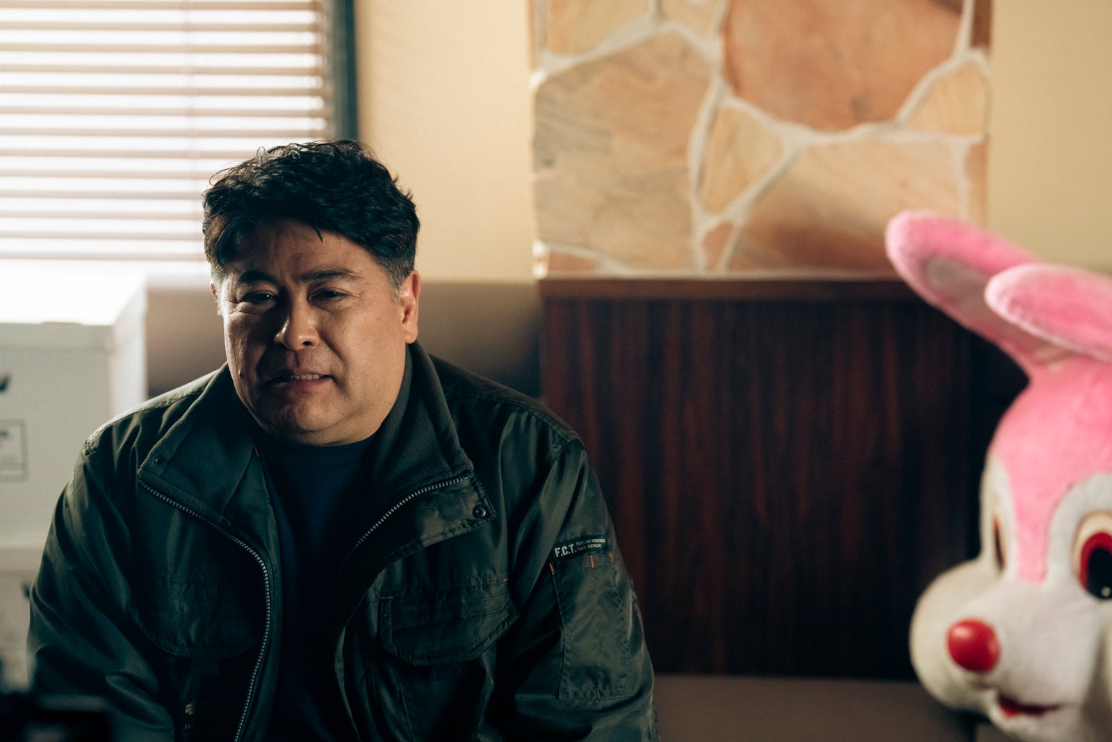 皆川猿時「ハコビヤ」第5話より（C）「ハコビヤ」製作委員会