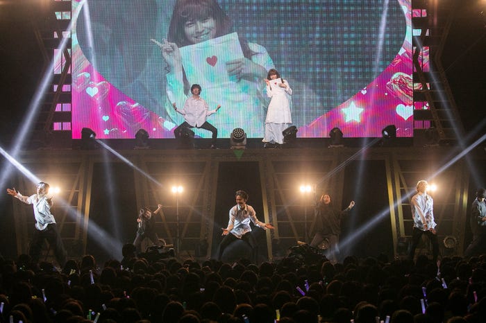 超特急/カメラマン:米山三郎