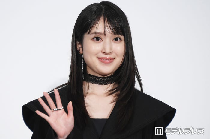 「ようこそ、TOHOシネマズへ!」とお馴染みの挨拶を生披露して沸かせた福本莉子(C)モデルプレス