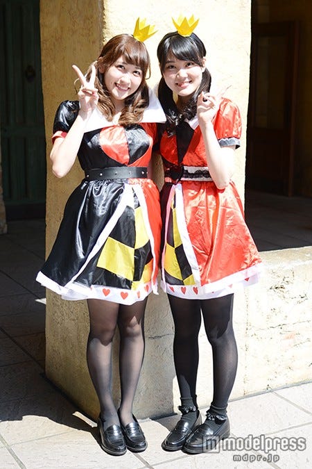 ヴィランズ(ハートの女王)/(左から)あやさん、あみさん