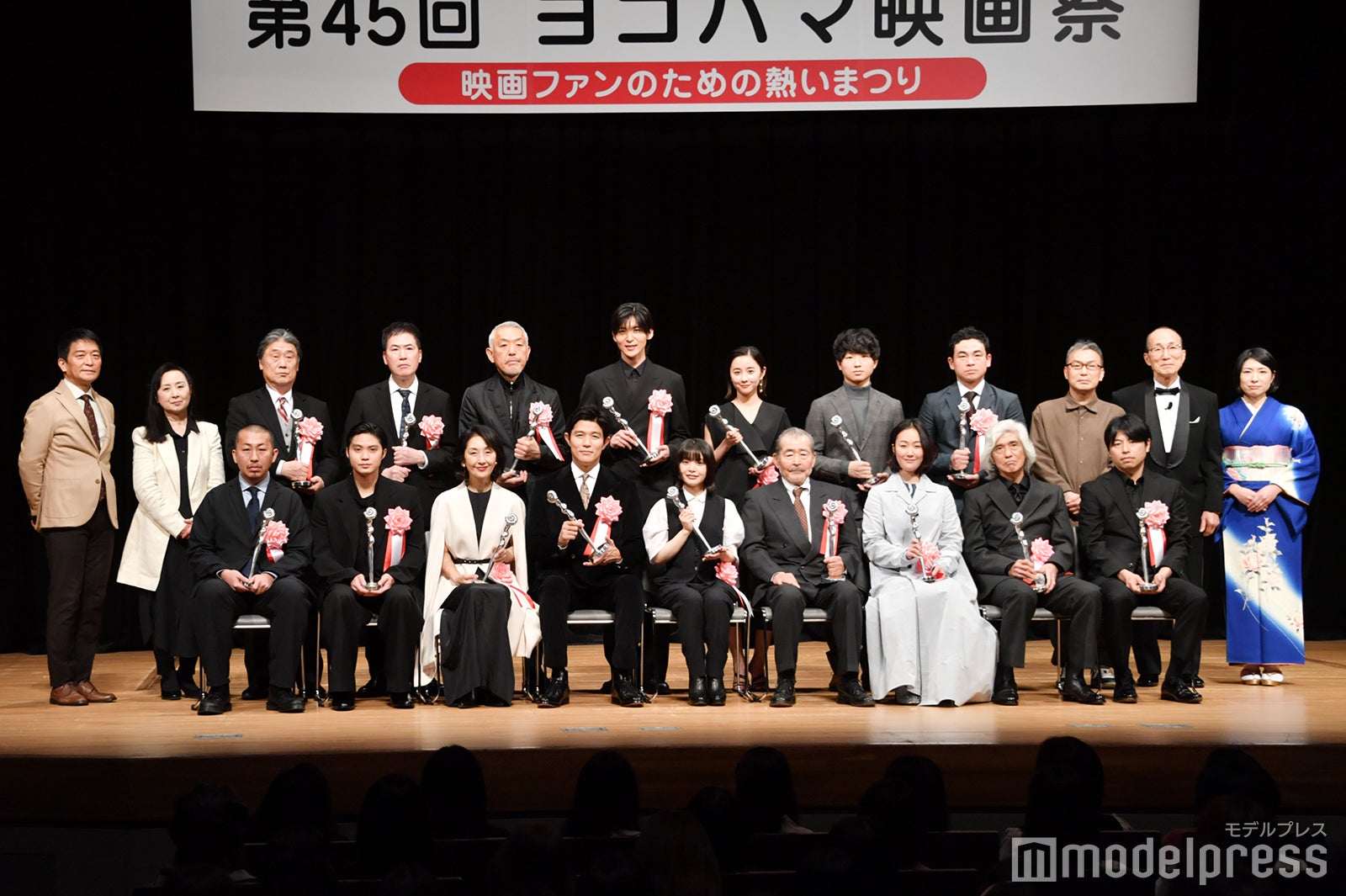 鈴木亮平・磯村勇斗・堀田真由・Snow Man目黒蓮ら受賞「第45回ヨコハマ映画祭」に豪華集結