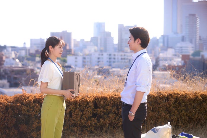 田辺桃子、武田航平「癒やしのお隣さんには秘密がある」第12話より(C)日本テレビ