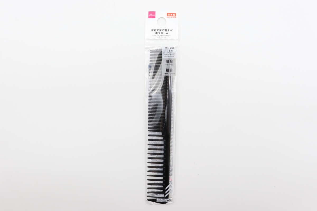 左右で目の粗さが違うコーム　パッケージ