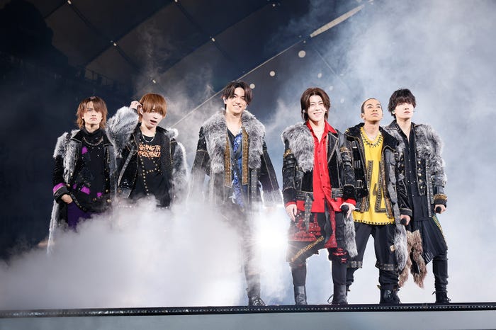 Aぇ! group(左から)小島健、福本大晴、正門良規、末澤誠也、草間リチャード敬太、佐野晶哉(画像提供:ジャニーズ事務所)