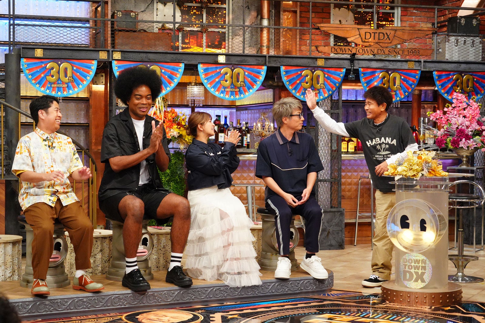 井口浩之、副島淳、矢口真里、田村淳、浜田雅功（C）読売テレビ