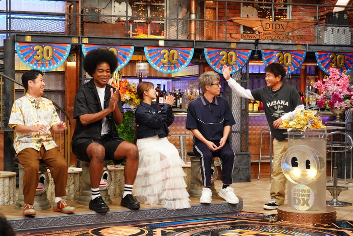 井口浩之、副島淳、矢口真里、田村淳、浜田雅功(C)読売テレビ