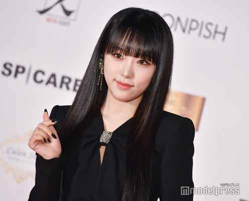 チェ・イェナ、ブラックドレス×黒髪ストレートでクールな空気放つ<2022 Asia Artist Awards>