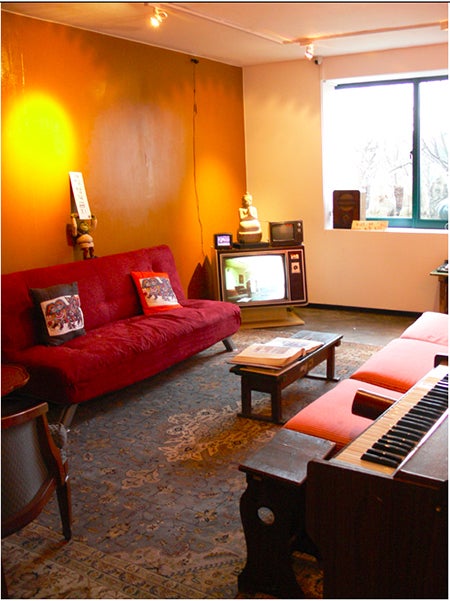 あたたかみのあるお洒落な店内／「sanmotoonge」オフィシャルサイトより