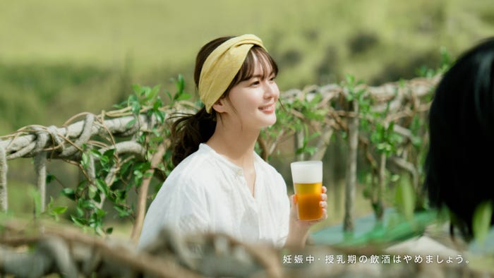 多部未華子/TVCM「GREEN JUKEBOX 始篇」より(提供写真)