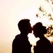 彼女がかわいすぎる 大好きな彼氏をキスでドキドキさせるには モデルプレス 彼女がかわいすぎる 大好きな彼氏をキスでドキドキさせるには モデルプレス