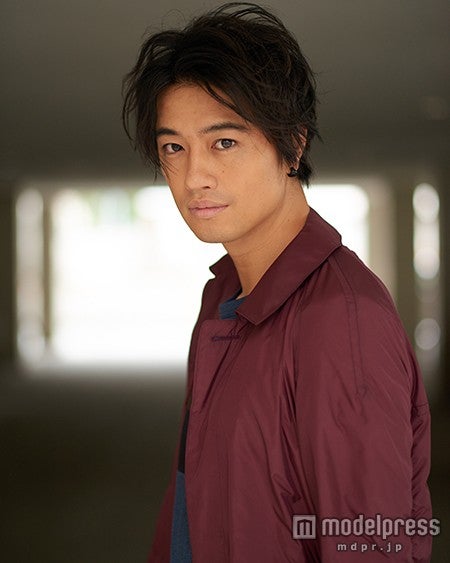 斎藤工（撮影：江森康之）