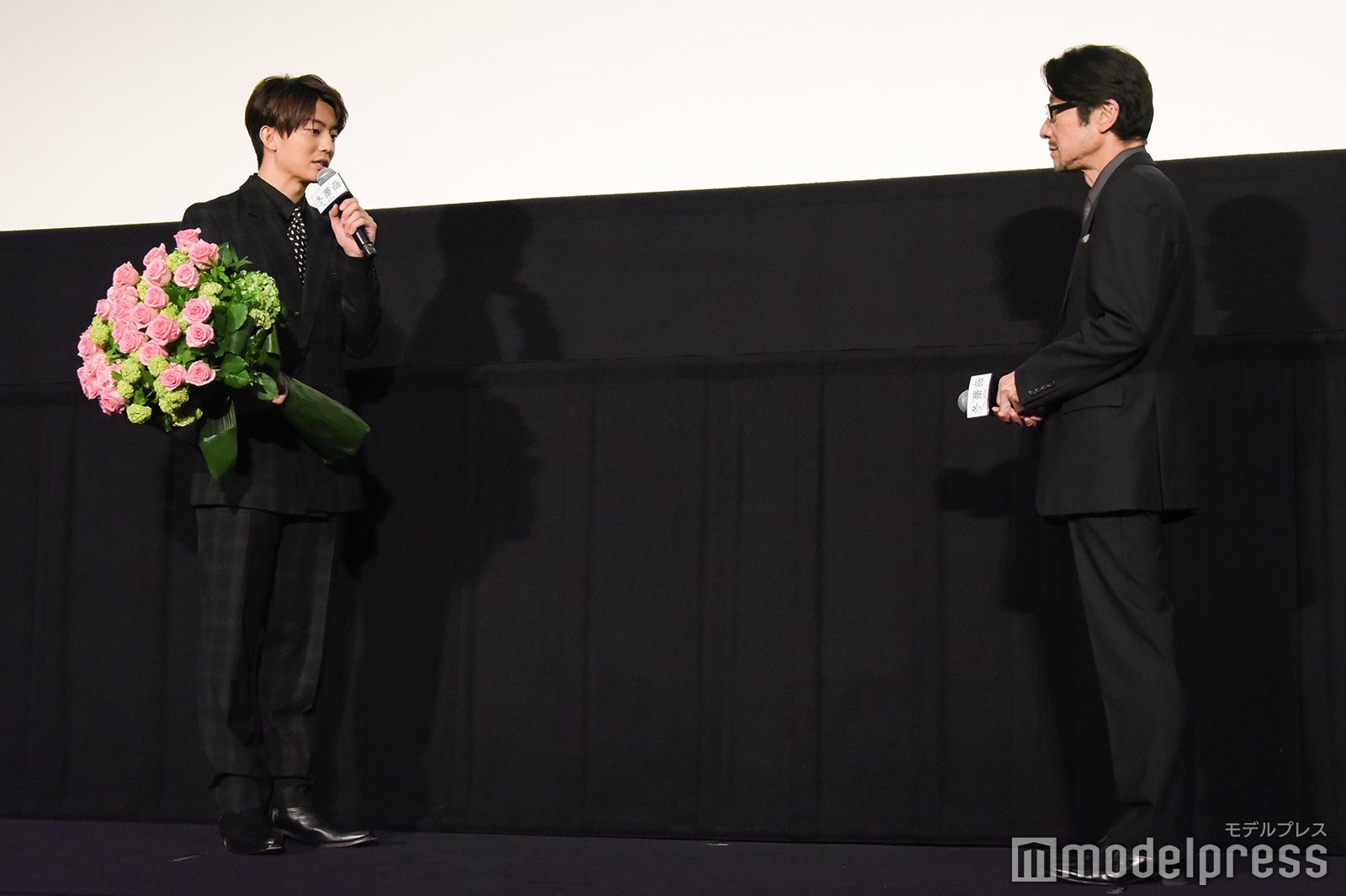 伊藤健太郎、阪本順治監督（C）モデルプレス