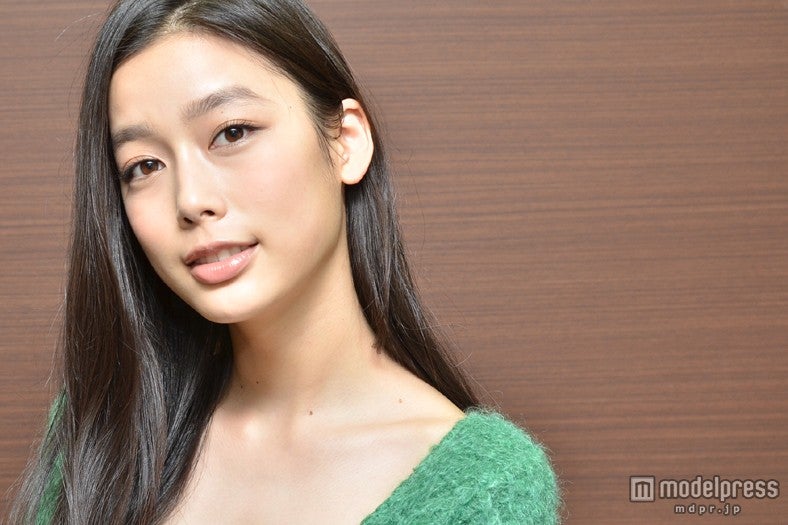 吉倉あおい＜衣裳協力＞Cher Harajuku／deicy代官山