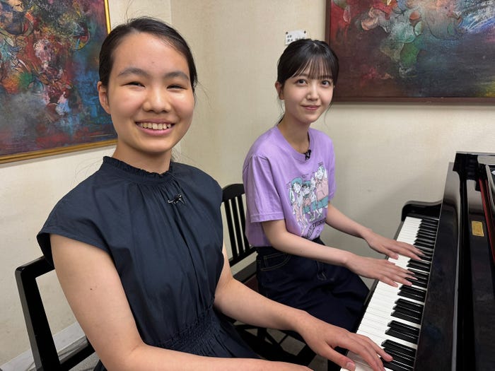 百里さん、久保史緒里(C)日本テレビ